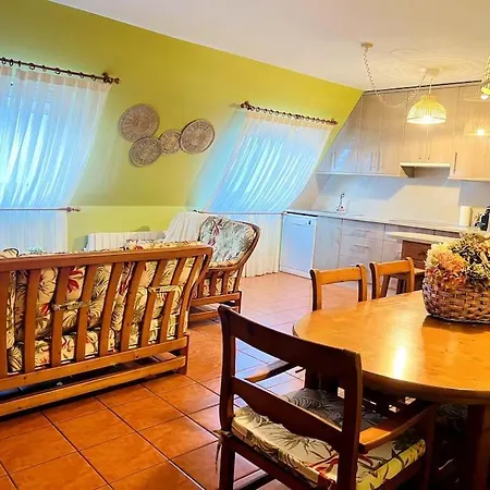 La Casa De Carmen * מאלפיקה